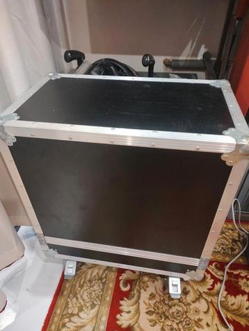 Flightcase Versterker met Opbergvak - Stolpmodel beschikbaar voor biedingen