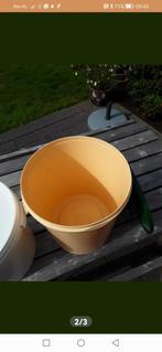 Stevige emmer met deksel 30 liter., Huis en Inrichting, Emmers, Ophalen, Zo goed als nieuw, Kunststof, Met deksel