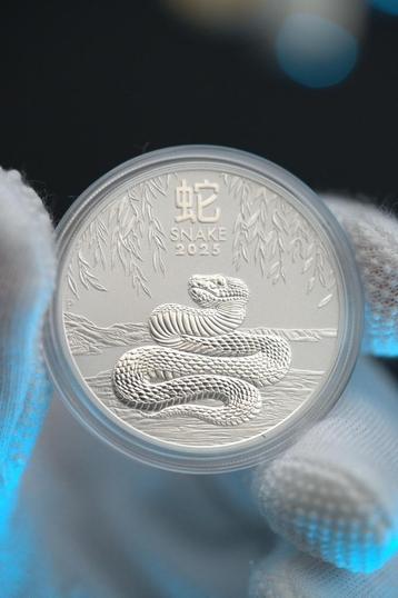 1 troy ounce Lunar III Silver Snake Coin, 2025 beschikbaar voor biedingen