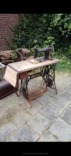 Trapnaaimachine, Antiek en Kunst, Antiek | Naaimachines, Ophalen of Verzenden