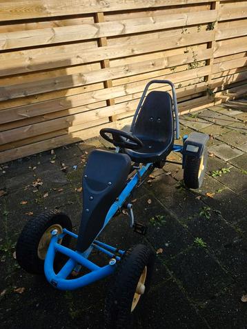 Grote skelter  beschikbaar voor biedingen