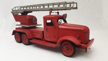 Ik zoek een!!! ZIS Brandweerwagen Blikken Speelgoed van CCCP beschikbaar voor biedingen
