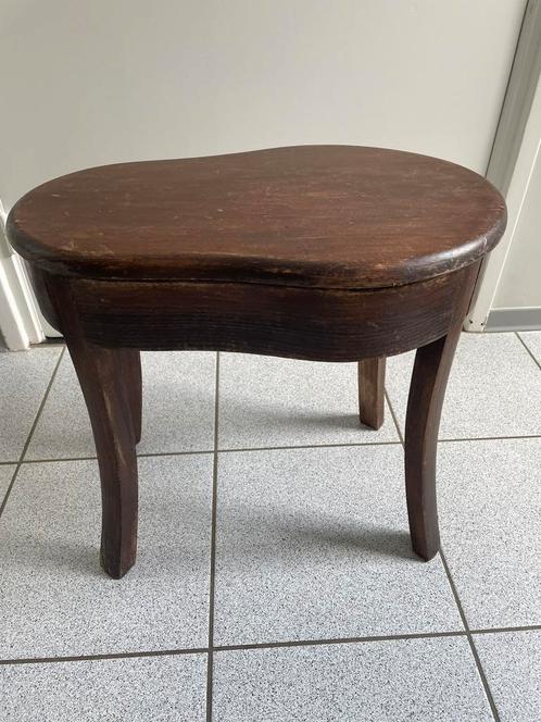 Oud apart bijzettafeltje €10,00, Huis en Inrichting, Tafels | Bijzettafels, Zo goed als nieuw, Rond, Minder dan 55 cm, Hout, Ophalen of Verzenden
