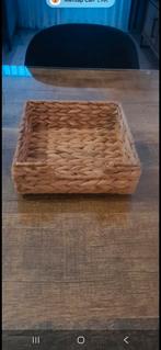 Mand, Huis en Inrichting, Woonaccessoires | Schalen en Manden, Ophalen of Verzenden, Zo goed als nieuw, Rond, Riet