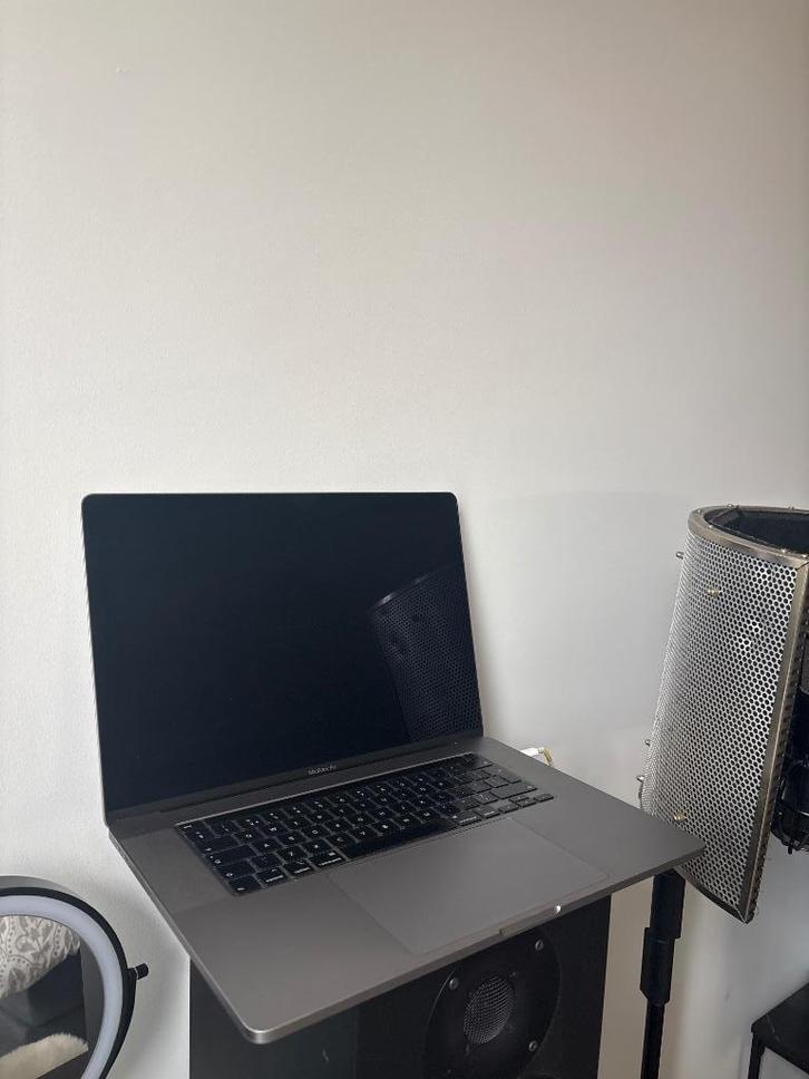 MacBook Pro 16-inch, Retina 16gb RAM. 1TB, Computers en Software, Apple Macbooks, Zo goed als nieuw, MacBook Pro, 16 inch, 2 tot 3 Ghz