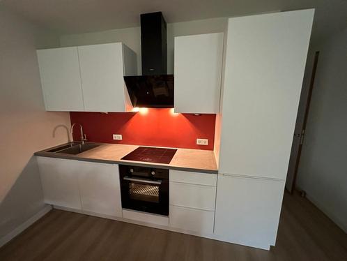 Complete Keuken slechts 4 maanden oud, Huis en Inrichting, Keuken | Complete keukens, Zo goed als nieuw, Enkelwandige keuken, Wit