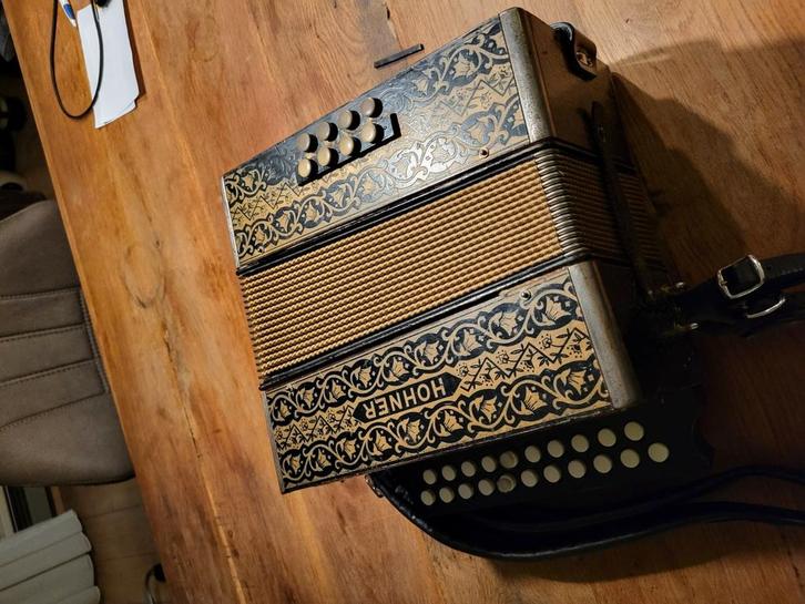 Trekzak "brandje", Muziek en Instrumenten, Accordeons, Zo goed als nieuw, Overige formaten, Overige merken, Ophalen