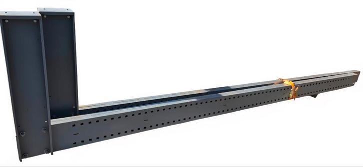 Metalen draagarmstelling 548cm hoog en veel armen 100cm., Doe-het-zelf en Verbouw, Metalen, Gebruikt, IJzer, Ophalen