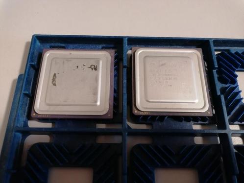 AMD K6-2 processoren 300mhz (2 stuks beschikbaar), Computers en Software, Vintage Computers, Ophalen of Verzenden