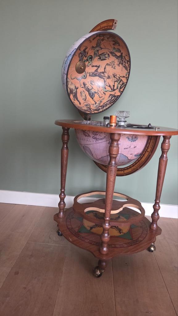 Zoffoli Globe Bar - Wereldbol Drankenkast, Huis en Inrichting, Tafelonderdelen, Nieuw, Tafelpoot, 50 tot 100 cm, 50 tot 100 cm