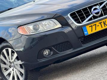 Volvo V70 1.6 T4 Limited Edition Automaat - Titanium Grey/Be beschikbaar voor biedingen