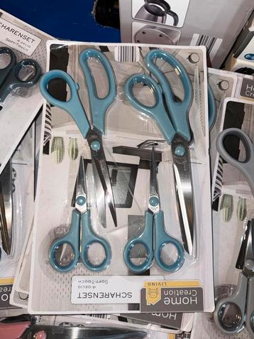Nieuwe Scharenset - 4-delig beschikbaar voor biedingen