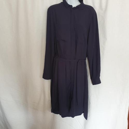 Mooie donkerblauwe jurk mt 40 merk H&M, Kleding | Dames, Jurken, Zo goed als nieuw, Maat 38/40 (M), Blauw, Knielengte, Ophalen of Verzenden