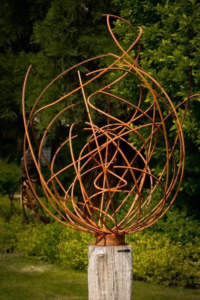 IJzeren kunstwerken op hardhouten sokkel, Antiek en Kunst, Kunst | Beelden en Houtsnijwerken, Ophalen of Verzenden