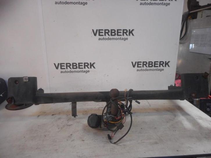 Trekhaak Audi A6 (C4) (1994-06/1997-10) type9012011, Auto-onderdelen, Ophanging en Onderstel, Audi, Gebruikt
