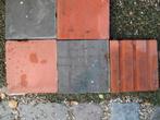 tegels 16 x 16 cm rood en blauw ongeveer 200 stuks, Doe-het-zelf en Verbouw, Tegels, Ophalen, Overige materialen, Gebruikt, Minder dan 20 cm