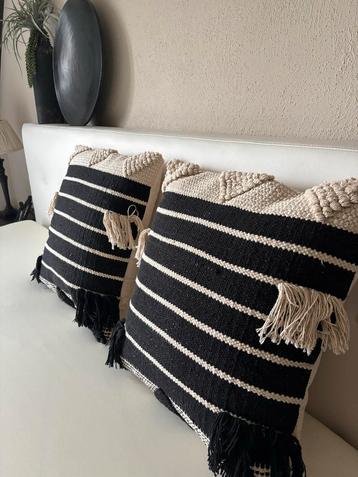 2 Mooie Ibiza Kussens 40x40 - Zo Goed Als Nieuw beschikbaar voor biedingen