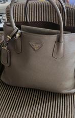 Prada Double Medium Schoudertas - Echt Leder | Taupegrijs, Ophalen of Verzenden, Zo goed als nieuw, Zwart, Schoudertasje