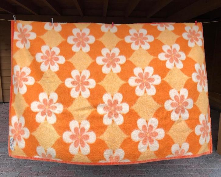 Hollandse AaBe deken oranje zuiver scheerwol, Huis en Inrichting, Woonaccessoires | Plaids en Woondekens, Ophalen of Verzenden