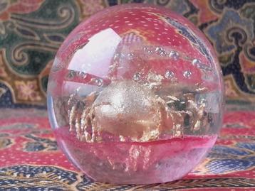 Mooie kleien vintage presse-papier uit Engeland 5,8 cm. beschikbaar voor biedingen