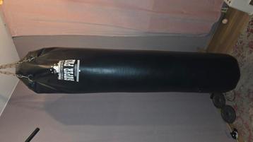 Bokszak. 175cm, 80kg beschikbaar voor biedingen
