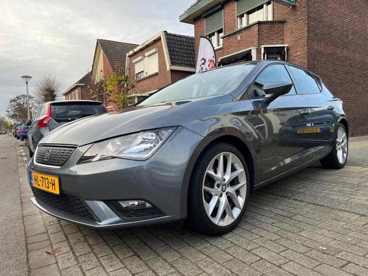 Seat LEON 1.0 ECOTSI STYLE CON, Auto's, Seat, Bedrijf, Leon, ABS, Airbags, Bluetooth, Boordcomputer, Centrale vergrendeling, Climate control