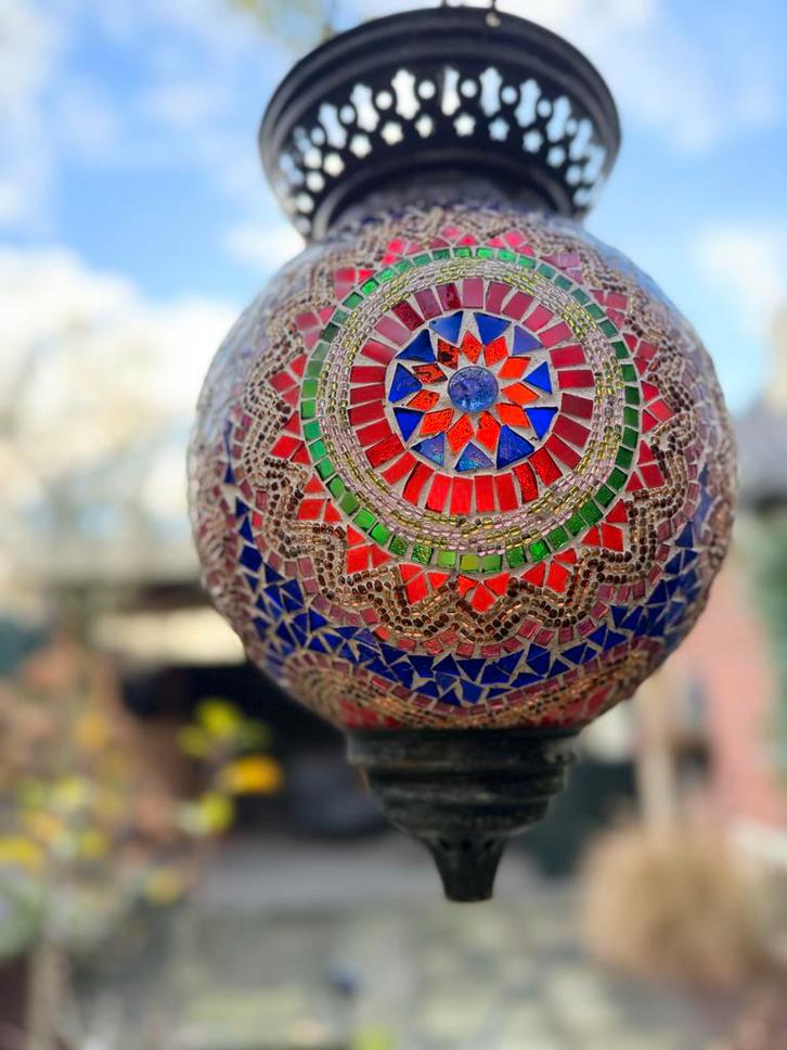 Tiffany Lamp - Prachtig & Gedetailleerd!, Huis en Inrichting, Lampen | Hanglampen, Gebruikt, Minder dan 50 cm, Glas, Ophalen