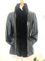 De leren jas is in nieuwe, geheel goede staat, geen probleme, Ophalen of Verzenden, Maat 38/40 (M), Zwart