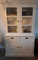 Mooie witte buffetkast, Huis en Inrichting, Kasten | Buffetkasten, Ophalen, 100 tot 150 cm, 200 cm of meer, Zo goed als nieuw