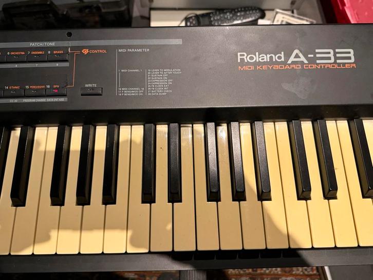 Roland A-33 MIDI Keyboard Controller met Flightcase, Muziek en Instrumenten, Keyboards, Gebruikt, 76 toetsen, Roland, Aanslaggevoelig