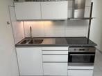 keuken met apparatuur, Huis en Inrichting, Keuken | Complete keukens, Ophalen, Overige materialen, Wit, Enkelwandige keuken