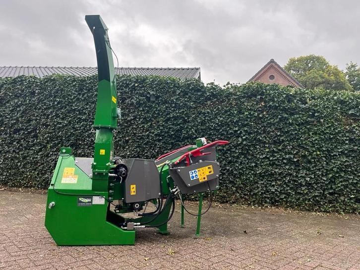 Kellfri Versnipperaar/Hakselaar WC 17 H2 (bj 2025), Zakelijke goederen, Machines en Bouw | Tuin, Park en Bosbouw, Hakselaar