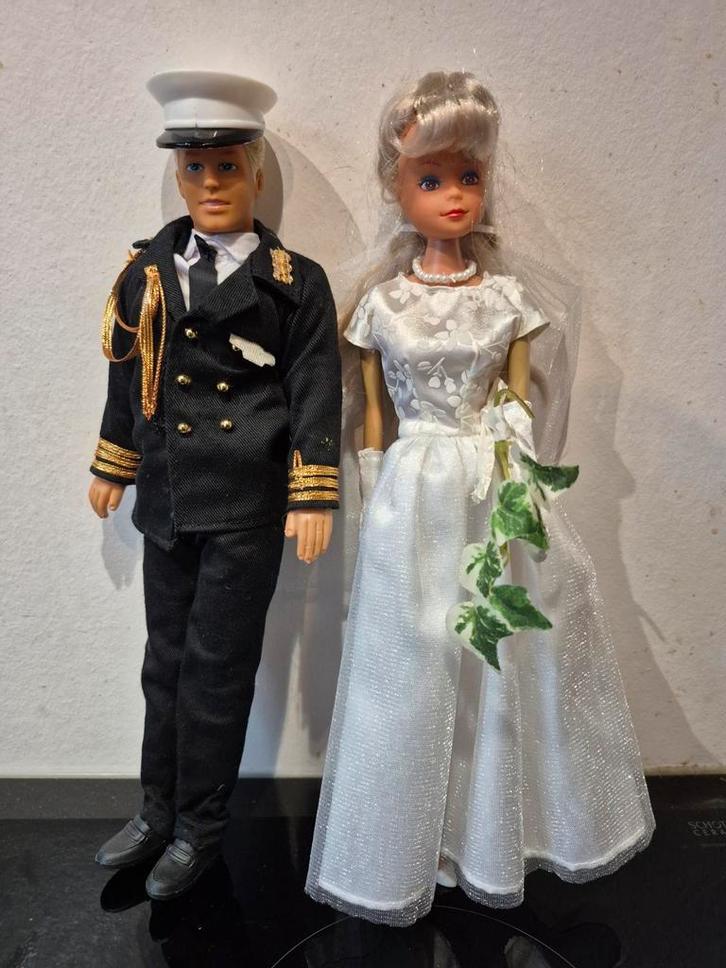 Poppen bruidspaar, 30 cm hoog, per set, Kinderen en Baby's, Speelgoed | Poppen, Zo goed als nieuw, Barbie, Ophalen