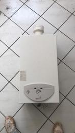 BADGEISER, Nefit F3300 26 kW, Doe-het-zelf en Verbouw, Ophalen, Gebruikt, Aardgas, Geiser