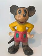 Massief houten Mickey Mouse figuur 33cm, Ophalen of Verzenden, Mickey Mouse, Gebruikt, Beeldje of Figuurtje