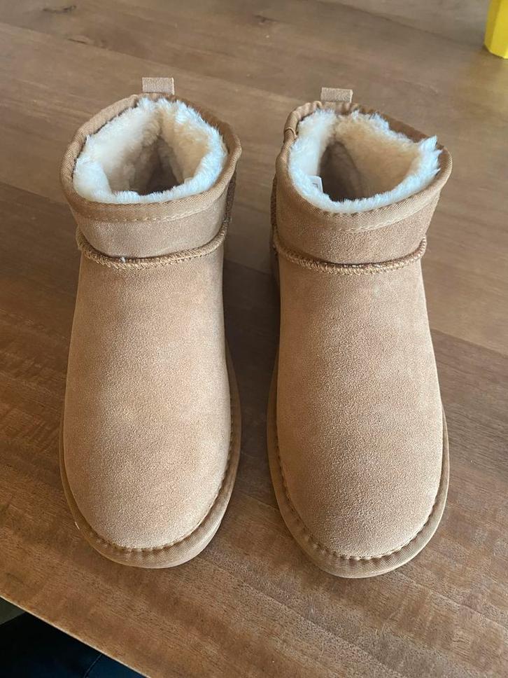 Leuke bruine nep-UGG laarsjes maat 40/41 merk Zentaro, Kleding | Dames, Schoenen, Nieuw, Bruin, Ophalen of Verzenden