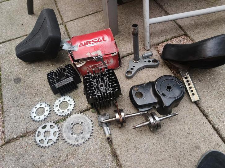 Tomos Onderdelen - Diverse, Fietsen en Brommers, Brommeronderdelen | Algemeen, Gebruikt, Cilinder, Ophalen of Verzenden