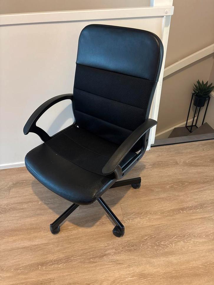 Zwarte Bureaustoel - Comfortabel en Praktisch, Huis en Inrichting, Bureaustoelen, Gebruikt, Bureaustoel, Zwart, Ergonomisch, Ophalen