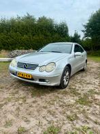 Mercedes-Benz C-Klasse 1.8 C180 Kompr Sportcoupe 2003 Grijs, Auto's, Mercedes-Benz, 74 €/maand, 4 stoelen, 1796 cc, Handgeschakeld