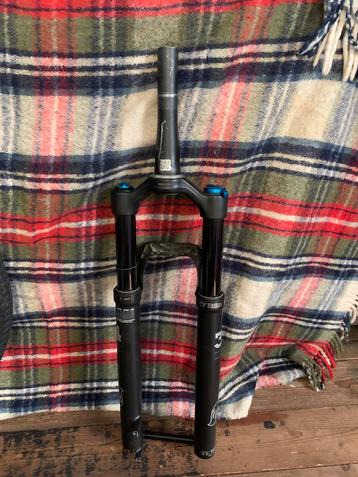 FOX performens float grip 34, 120 mm travel beschikbaar voor biedingen