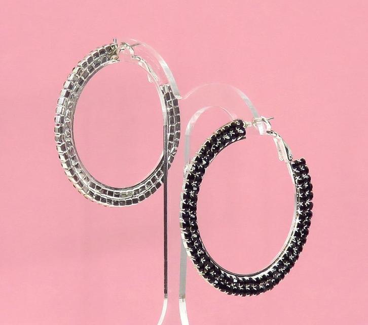 Zeer leuke zilveren strass creool oorbellen., Sieraden, Tassen en Uiterlijk, Oorbellen, Nieuw, Hangers, Overige materialen, Zilver