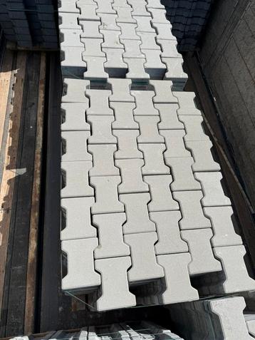 H klinker grijs 8cm beschikbaar voor biedingen