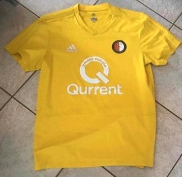 Diverse Voetbalshirts - Verschillende Clubs & Maten beschikbaar voor biedingen