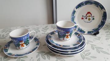 6-delig Ontbijtservies met "kerstontwerp" beschikbaar voor biedingen