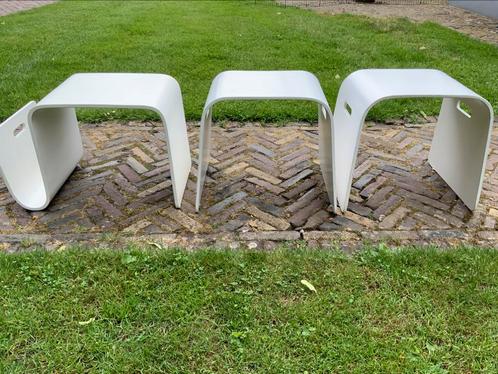 Bijzettafels krantenbak hout wit Plywood jaren 80, Huis en Inrichting, Woonaccessoires | Krantenbakken en Lectuurbakken, Gebruikt
