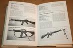 Boek. Infantry Weapons of the World, N.v.t., N.v.t., Ophalen of Verzenden, Nederland