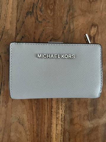 Michael Kors Portemonnee Grijs beschikbaar voor biedingen