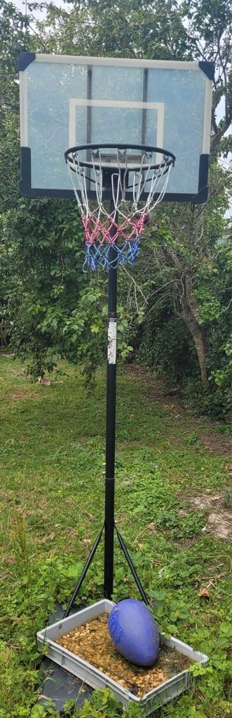 Basketbal paal, 1 jaar oud, Sport en Fitness, Basketbal, Gebruikt, Ring, Bord of Paal, Ophalen