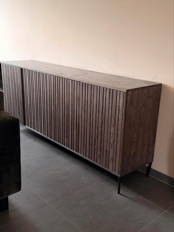 WOOOD New Gravure Dressoir – bijna nieuw!, Huis en Inrichting, Kasten | Dressoirs, Zo goed als nieuw, 25 tot 50 cm, Ophalen