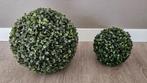 Buxusbollen (kunstplant) - twee verschillende maten, Ophalen of Verzenden, Zo goed als nieuw, Binnen